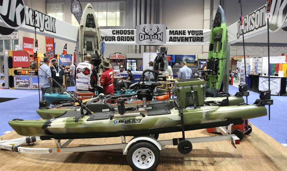 Tinley Park Fishing & Outdoor Show Fluid Fun Canoe and Kayak Sales